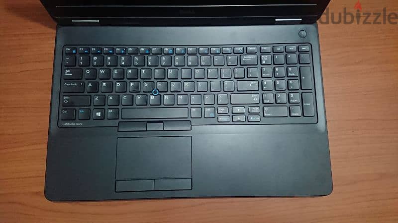laptop Dell latitude 5570 4