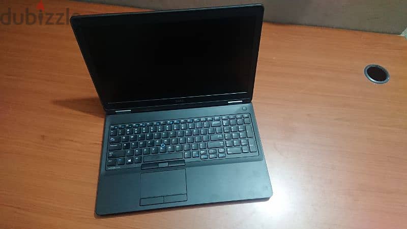 laptop Dell latitude 5570 10