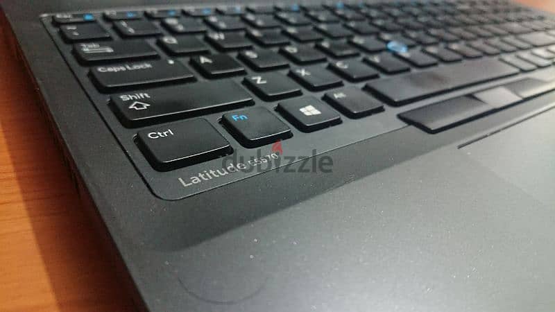 laptop Dell latitude 5570 11