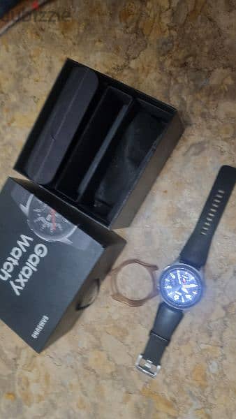 galaxy watch  46m  with box and ساعه 1