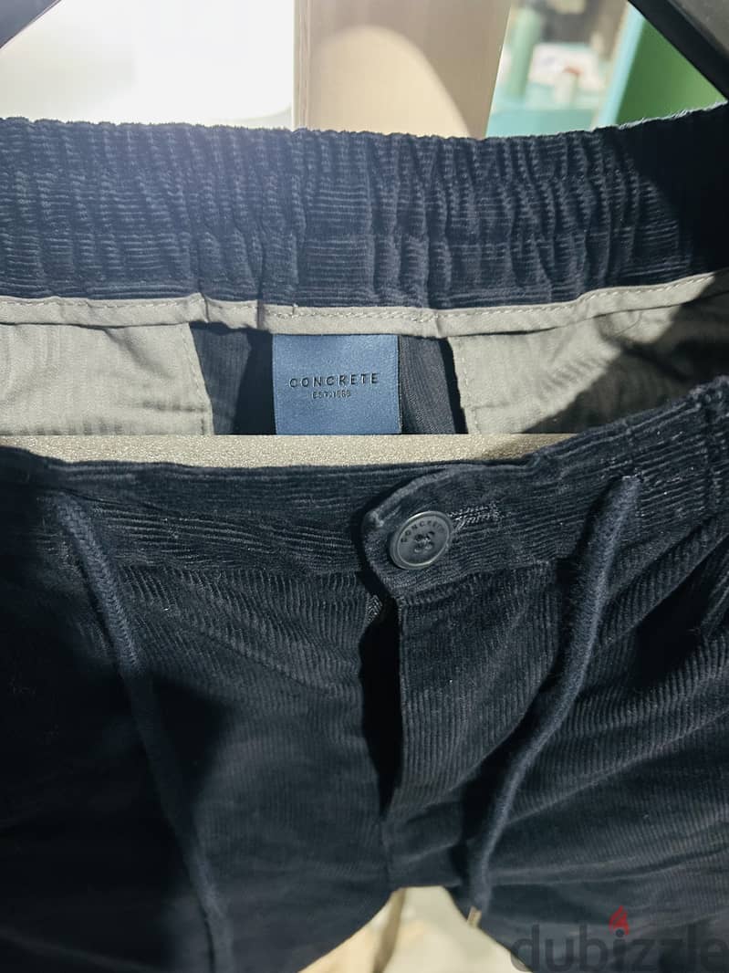 بنطلونات المتجر الرسميConcrete مقاس 40,42,44  original trousers & Jean 3