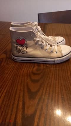converse size 40 by keith haring