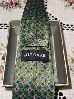 كرفته رجالي جديدة إيلي صعب مع علبة جودة عالية جدا    Elie Saab cravate 0