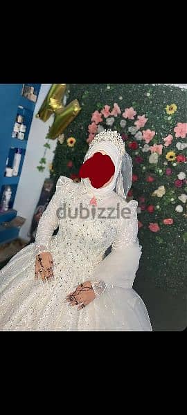 بيع فستان زفاف استعمال ساعتين بالتاج والبوكيه والطرحه والكاڤر 5