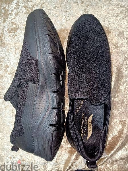 SKECHERS (Archfit / Air cooled) 2