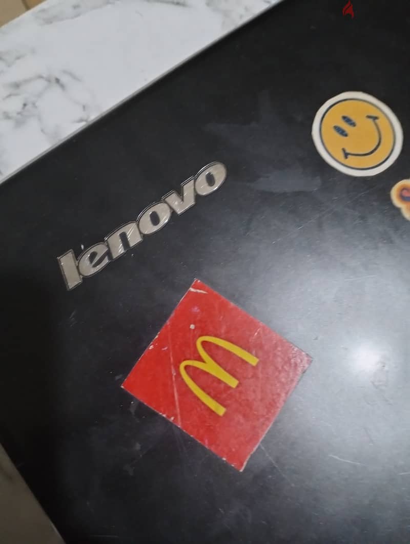 laptop Lenovo 8GB ram / storage 500GB 2
