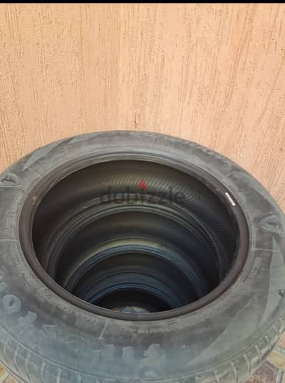 firestone 215/60/17  96H عدد4 كاوتش بحالة جيدة جدا