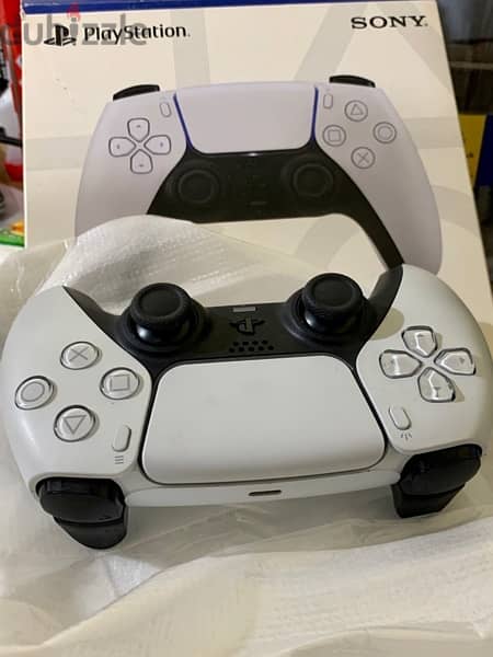 Ps5 controller used only two times دراع بلاي ستيشن ٥ استخدام مرتين فقط 1