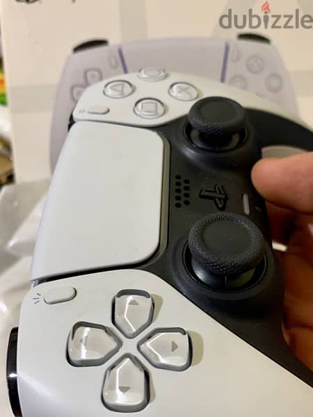 Ps5 controller used only two times دراع بلاي ستيشن ٥ استخدام مرتين فقط 4