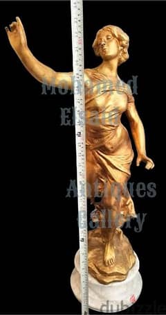 تمثال نحاس ايطالي طلاء ذهب ممضي ضخم علي مرمر فوق50 كيلو ارتفاع 86سم