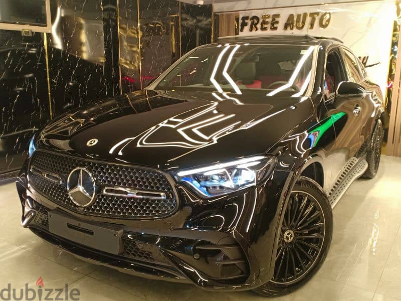 GLC 200 coupe AMG night package fully loaded 2024 19