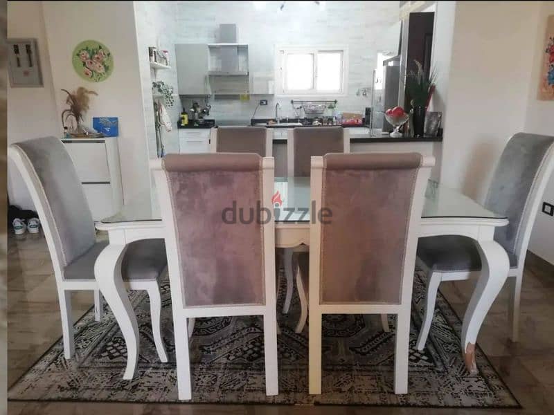 dining room for sale,need some painting 2
