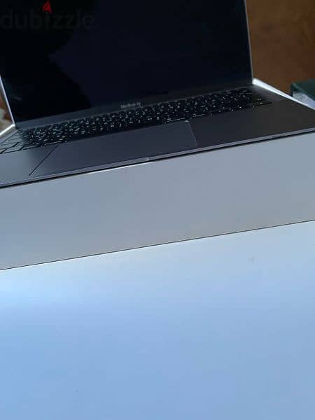 Macbook air M1 2020 New 2
