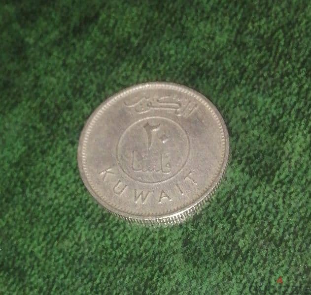 مجموعه من العملات المصريه و الأجنبيه القديمه للجادين فقط 4