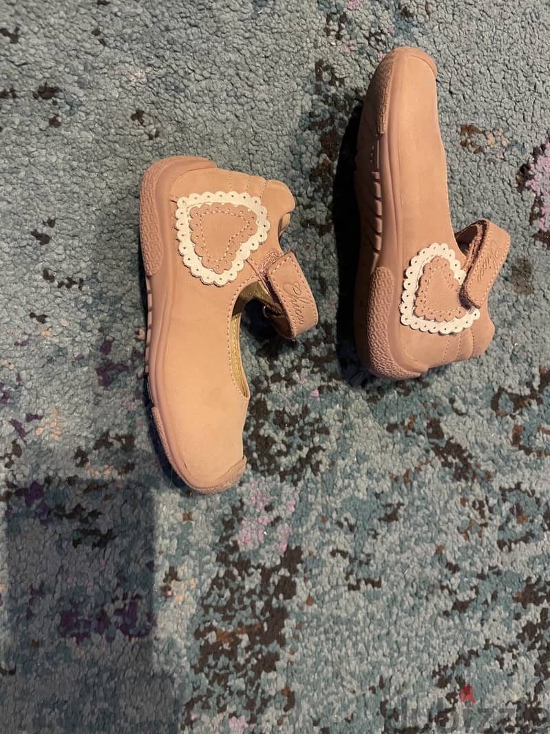Chicco pink shoe size 22 0