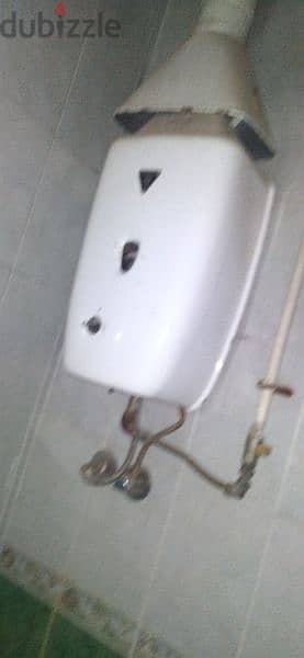 1 gas & 2 water heaters with leak سخان مياه 5