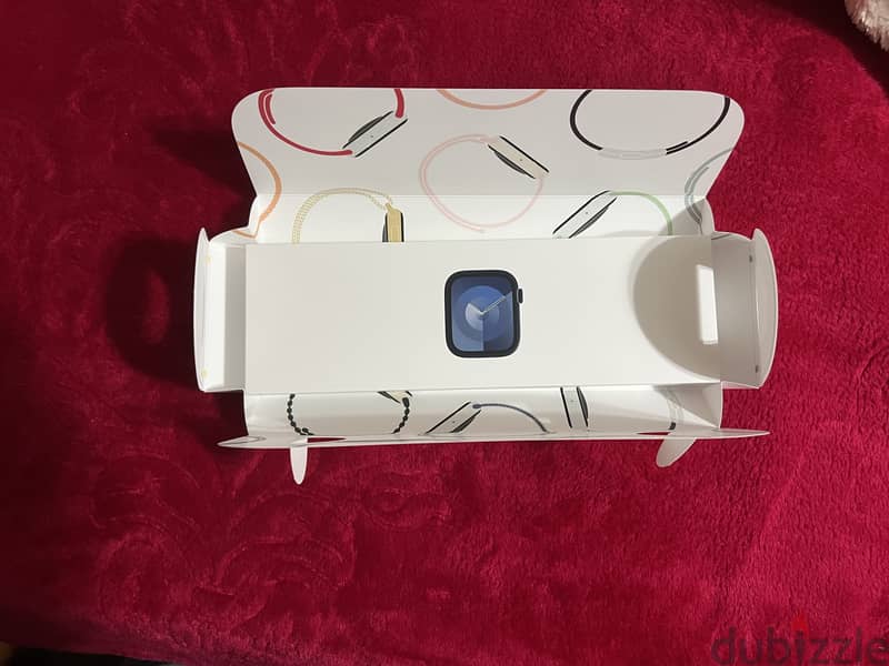 New Apple Watch Series 9 GPS 41mm Midnight Not opened 4