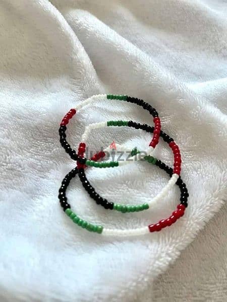 حظاظة علم فلسطين وخشب بالحروف والوان 0