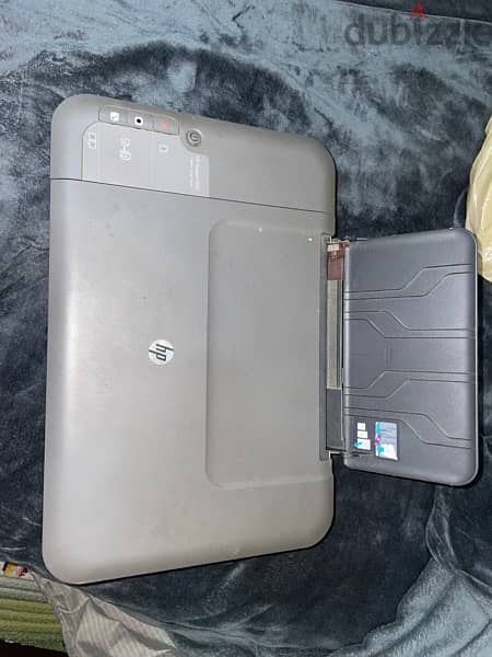 hp deskjet 1050 for sale used like a new one 1