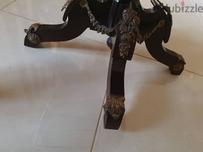 ترابيزه مدورة