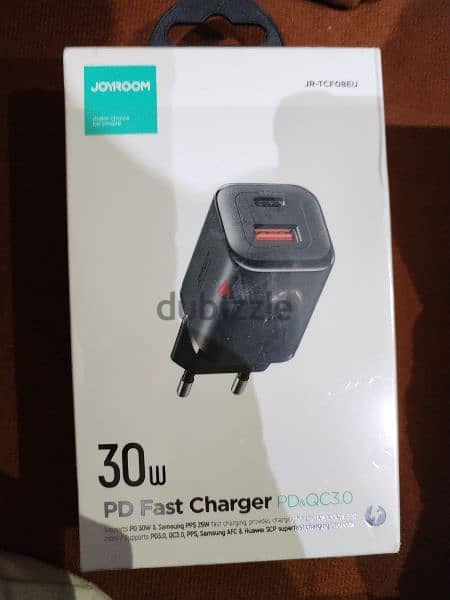 joyroom fast charger 2 outputs (type C & usb) 3