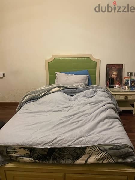bed with mattress in a very good condition 2