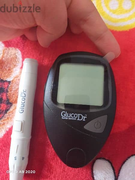 جهاز قياس السكر في الدم 0