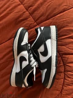 Nike panda dunk low size 41 (with laces)