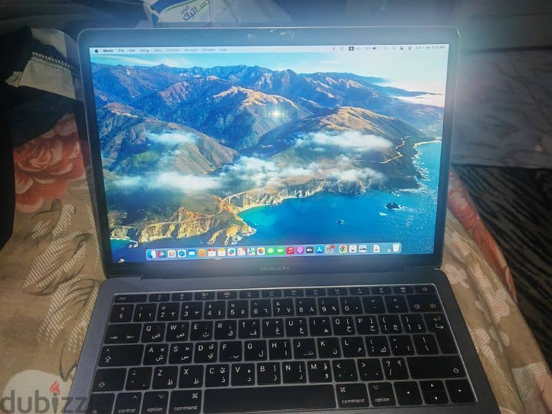 MacBook pro 2107 13.3 Retnia core i5 5