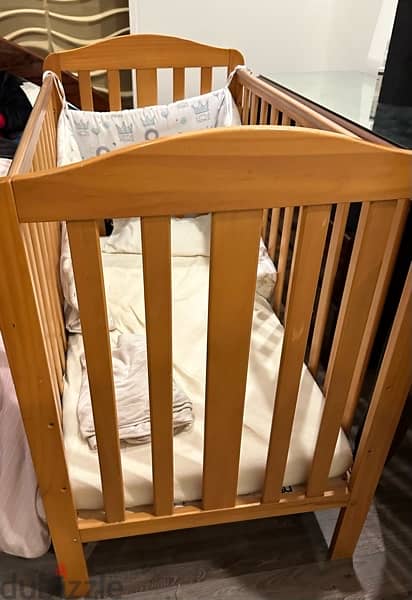 Mother care Bed original like new 2