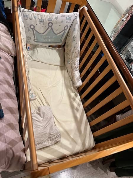 Mother care Bed original like new 3