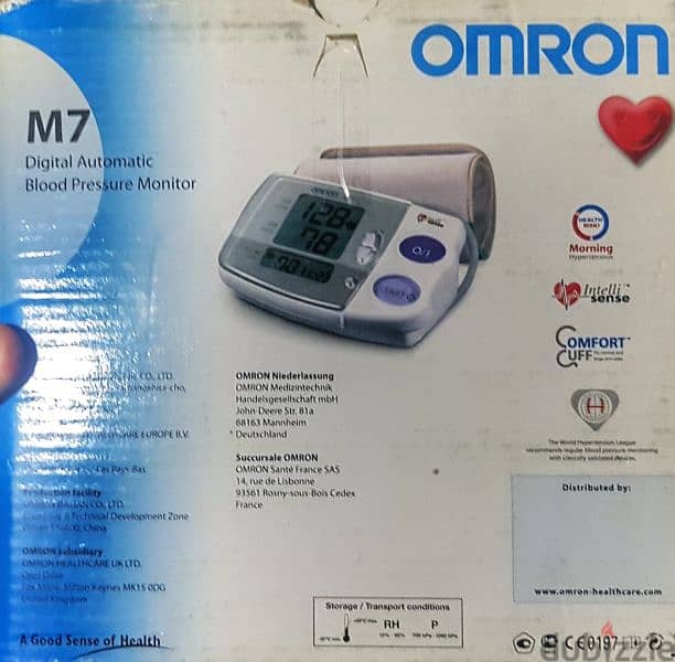 للبيع جهاز قياس الضغط Omron M7 1
