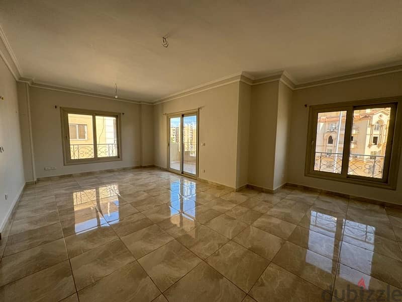 شقة للايجار الحي التامن الشيخ زايد بالمطبخ - apartment for rent 1