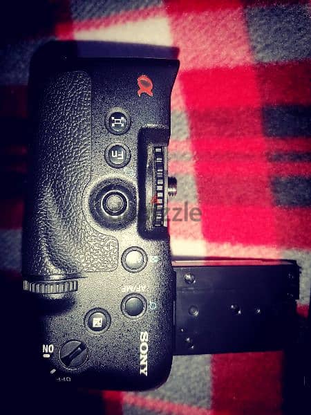 كاميرا Sony A77 - فرصة لا تفوت! 6