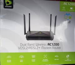 Dual Band wireless router AC1200
راوتر من اتصالات جديد لم يستخدم