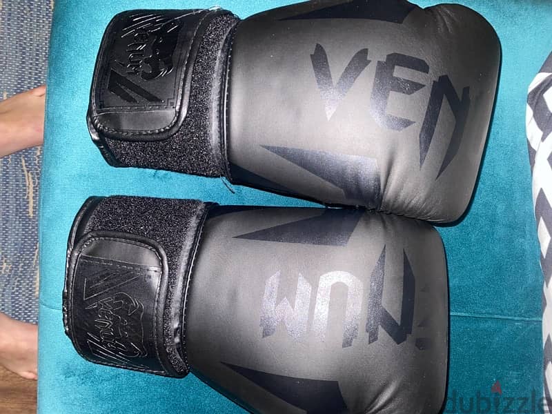 boxing gloves used for 3 weeks 1