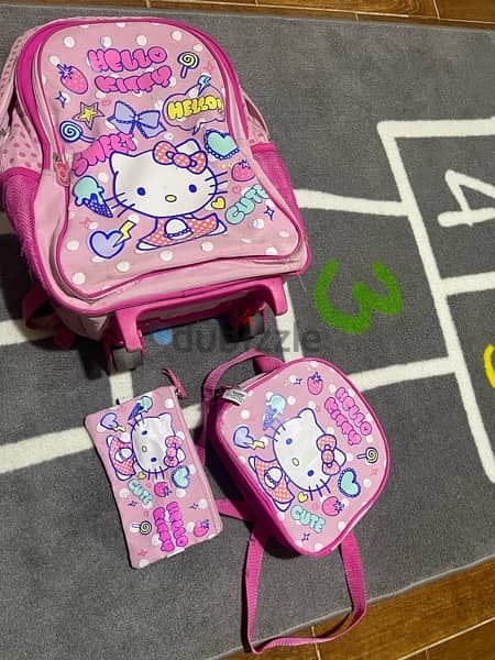school bag set used but good condition 2