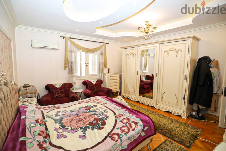 شقة للبيع في كفر عبدة شارع رئيسي 215 متر 13