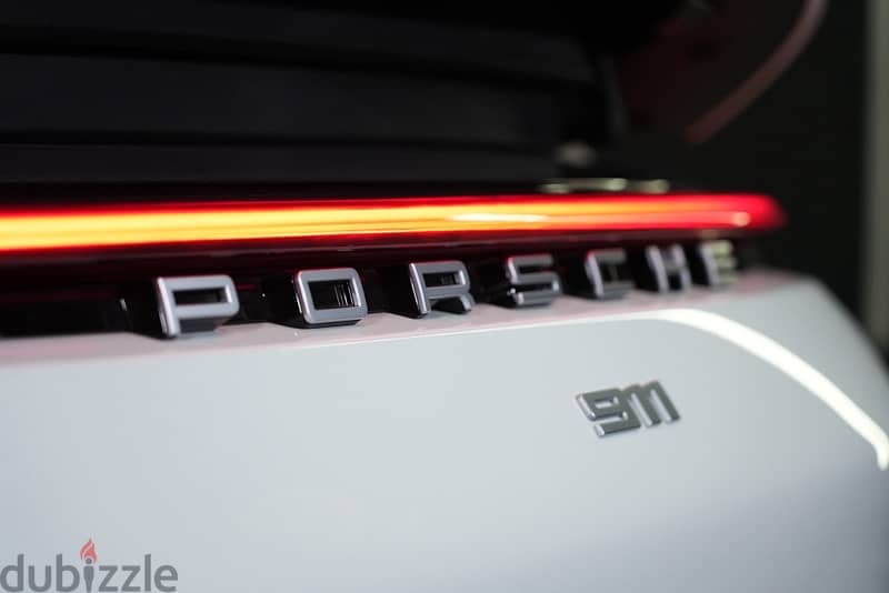 Porsche carrera 911 6