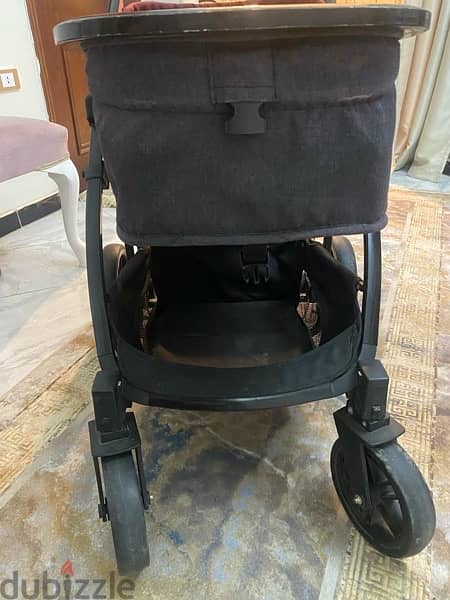 stroller and car seat 12