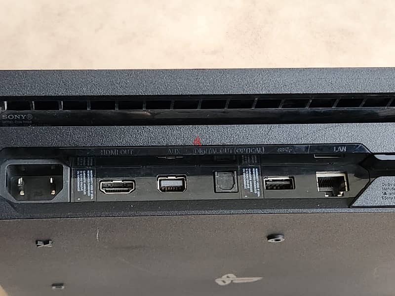 ps4 pro used like new 4