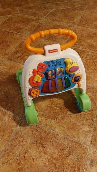 Fisher Price Walker. مشايه