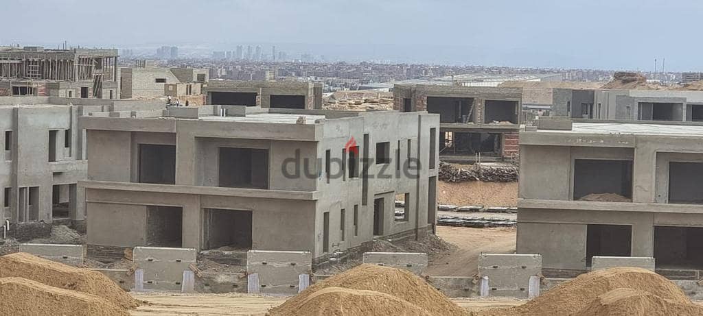 Twin House with Roof Hadaba Compound, 6th of October City فيلا للبيع 4