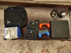 Ps4 1 TB + 2 controllers w/covers + bag + 5 game accounts 0
