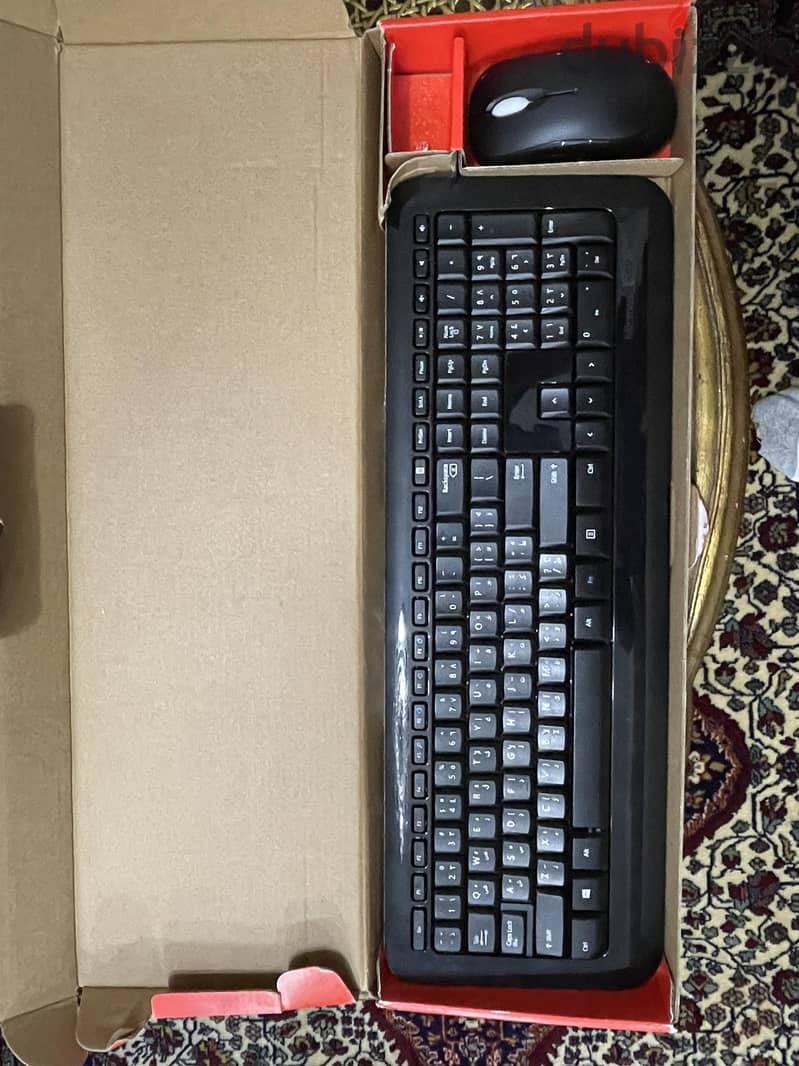 Microsoft Wireless 800 Keyboard & Mouse Combo 2