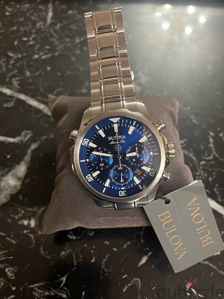 Bulova Original Watch with full package New - didn’t user 8
