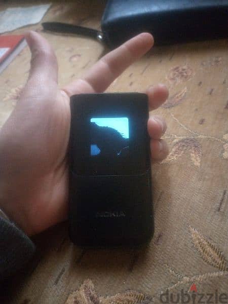 Nokia flip 2720 مش الاصلي 1
