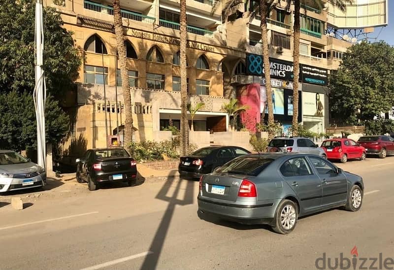 اداري مكتب فى أقوى موقع فى مصر الجديدة واجهة ١٧ متر على الثوره الرئيسي 5