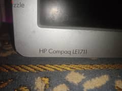 شاشة  HP Compaq LE1711 للبيع بحالة ممتازة