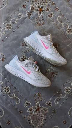 Nike shoes Organal size 37 for girls